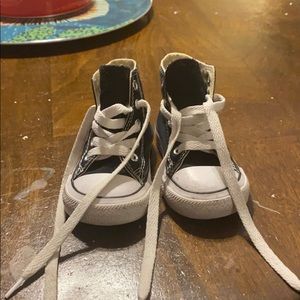 Size 4 baby converse